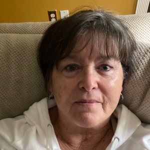 Meet your Posher, Debbie